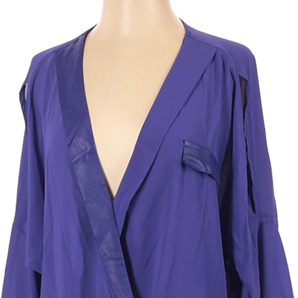NWOT TOV Purple Faux Leather Trim Cold-Shoulder Wrap Blouse Size 40 (L/XL) - Picture 4 of 7